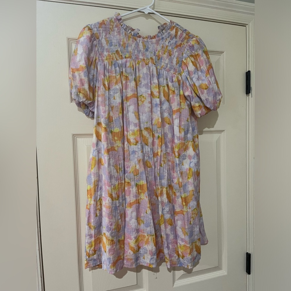 Puff sleeve dress
